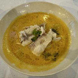 Le Servite - Whitefish with Yellow Curry