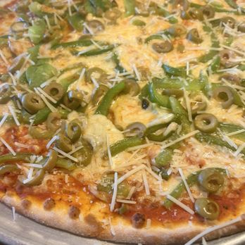 Oregano's - Green pepper/ green olives - Pizza Near Me - Gilbert, Arizona