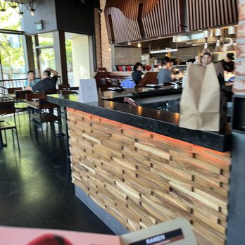 Jinya Ramen Bar - Ramen Near Me - Burnaby, British Columbia