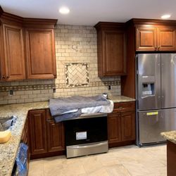 RJ On The Way - Backsplash and appliance installation.