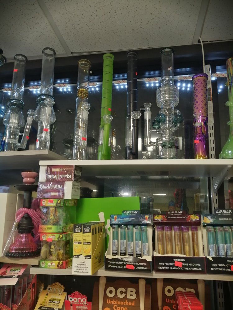 NEWYORK DELI MART with 13 real customer photos Updated August 2024