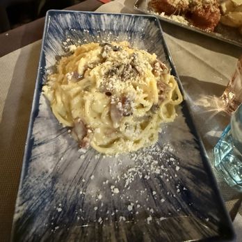 Divin Ostilia - Carbonara - Beer, Wine & Spirits Near Me - Rome, RM Divin Ostilia - Carbonara - Beer, Wine & Spirits Near Me - Rome, RM