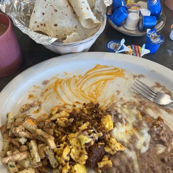 Rosa's Cafe - Chorizo with egg and potato, side of beads and comes with a tortilla - Mexican Near Me - Ogden, Utah