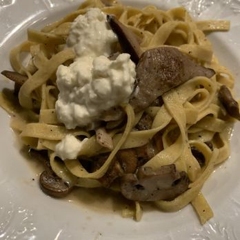 Gigi - Italian Near Me - Boston, Massachusetts