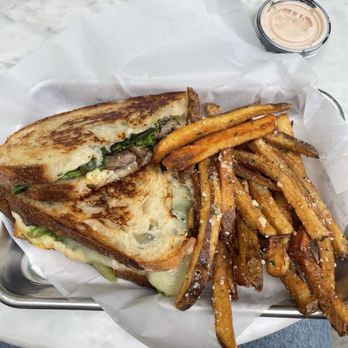 Lola's Street Kitchen - Food Trucks Near Me - Midway, Utah Lola's Street Kitchen - Food Trucks Near Me - Midway, Utah