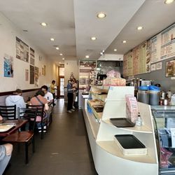 HI Tea Hong Kong Style Cafe - Interior