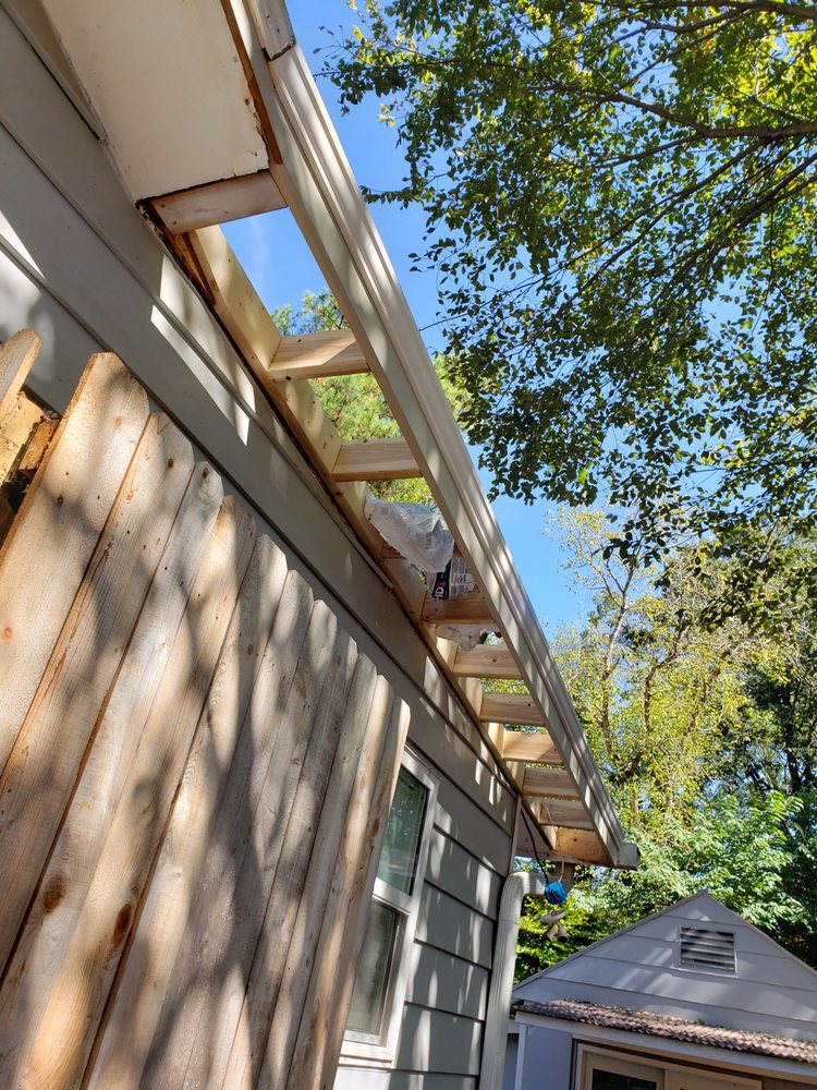 Slide of WCCG Roofing