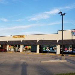 Love UR Bed - AT THE N.E. CORNER OF Hwy 380 & Hwy 5.