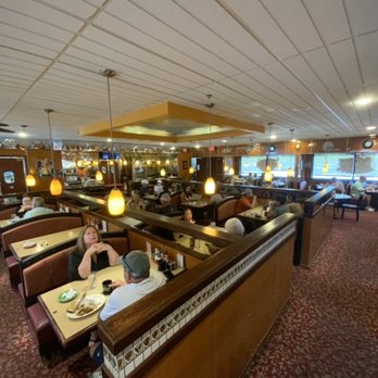 The Jersey Diner - Large open dining room, with carpeting to dampen the sound.....feels like a home! - Diners Near Me - Tequesta, Florida The Jersey Diner - Large open dining room, with carpeting to dampen the sound.....feels like a home! - Diners Near Me - Tequesta, Florida