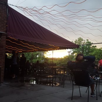 Brown's Brewing Company - Patio at sunset - Breweries Near Me - Troy, New York Brown's Brewing Company - Patio at sunset - Breweries Near Me - Troy, New York