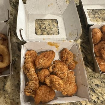 Buffalo Wild Wings - Chicken Wings Near Me - Gibsonia, Pennsylvania