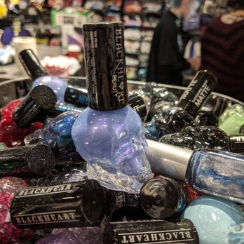 Hot Topic - Close-up pic of the skull nail polish bottle - Accessories Near Me - Eagan, Minnesota Hot Topic - Close-up pic of the skull nail polish bottle - Accessories Near Me - Eagan, Minnesota