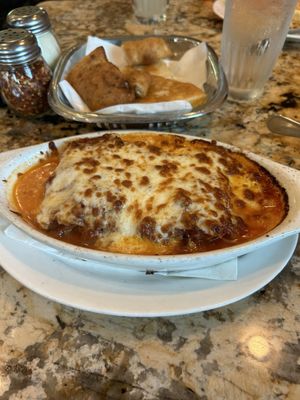 Antonio's Piccolo Ristorante by null