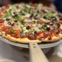 Ann's Italian Restaurant - Super Deluxe Pizza