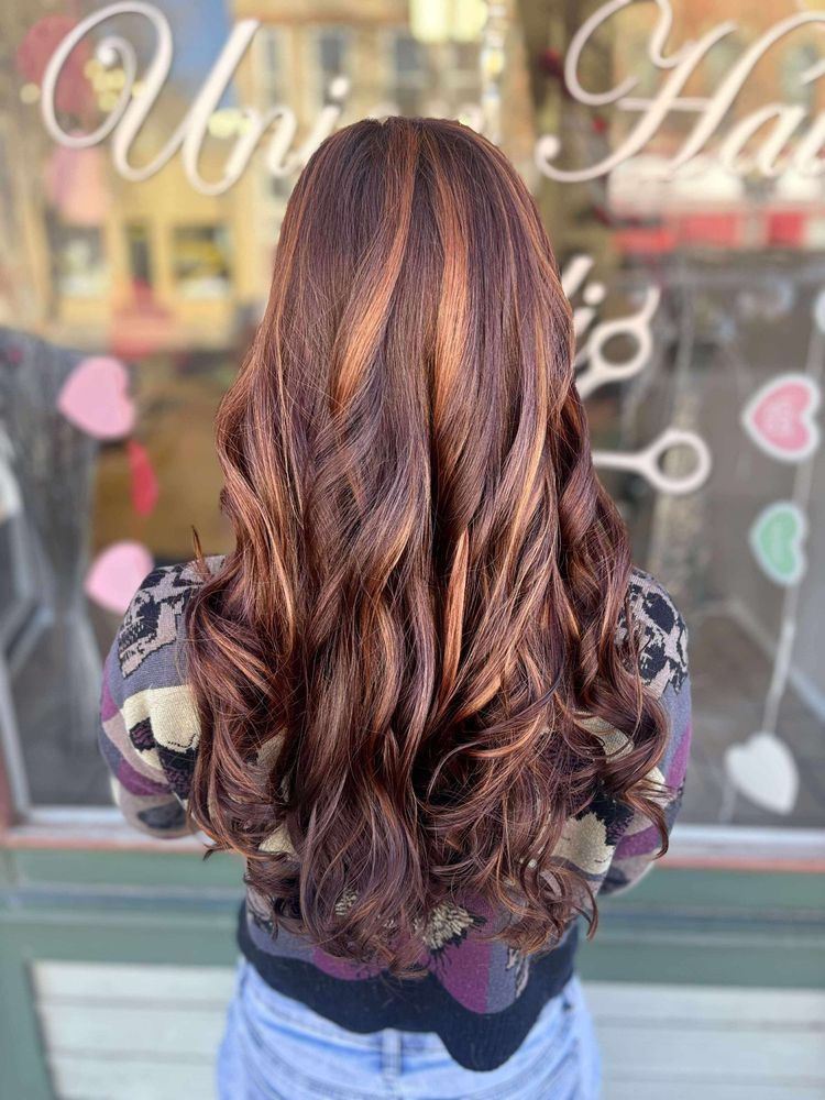 Union Hair Studio Logo