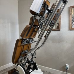 Casa Grande Chiropractic : Tim Hoyt, DC - Adjustment table