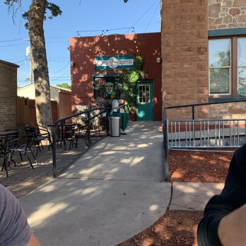 Leones' Creamery - Outdoor area - Ice Cream & Frozen Yogurt Near Me - Spearfish, South Dakota