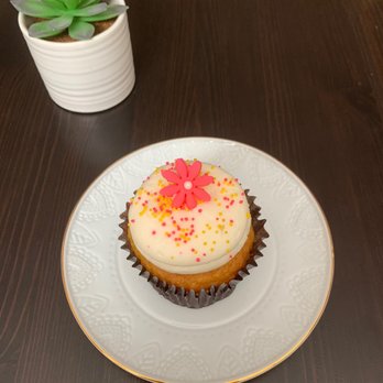 Hapa Bakery - Cutest and most beautiful cupcake! - Bakeries Near Me - Brea, California Hapa Bakery - Cutest and most beautiful cupcake! - Bakeries Near Me - Brea, California