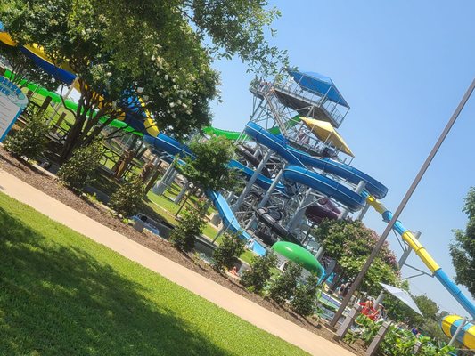 NRH2O Family Water Park by null