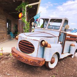 Vintage deco truck