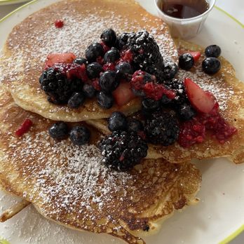 Harvest Kitchen - Seasonal Ricotta Pancakes - New American Near Me - New York, New York Harvest Kitchen - Seasonal Ricotta Pancakes - New American Near Me - New York, New York