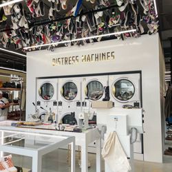 Distress machines