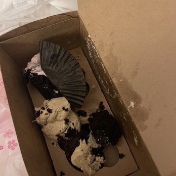 Cupcake Charlie's - Ready for the garbage - Bakeries Near Me - Newport, Rhode Island