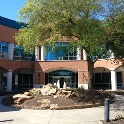 Houston Methodist Continuing Care - The front entrance to the Houston Methodist Hospital in Katy on Fry Road.