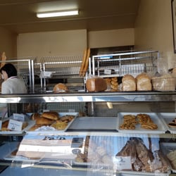 Le Petit French Bakery & Cakes - Inside