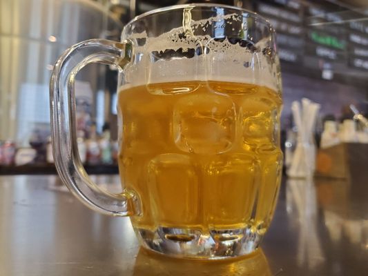 4 Hands Brewing Company by null