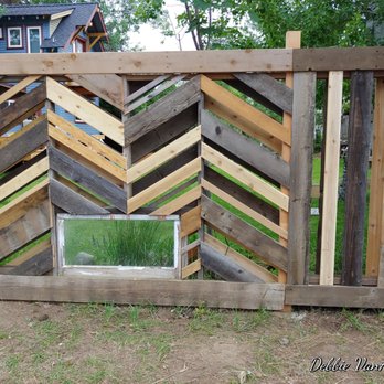 Left of Center - Fence Segment - General Contractors Near Me - Sisters, Oregon Left of Center - Fence Segment - General Contractors Near Me - Sisters, Oregon