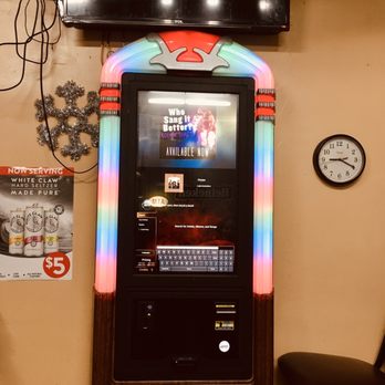 El Parian Restaurant - Digital jukebox $1/ 2 songs, I believe - Mexican Near Me - Los Angeles, California El Parian Restaurant - Digital jukebox $1/ 2 songs, I believe - Mexican Near Me - Los Angeles, California