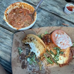 fried chicken sandwich and burger, 2/10 fried chicken sandwich and burger, 2/10