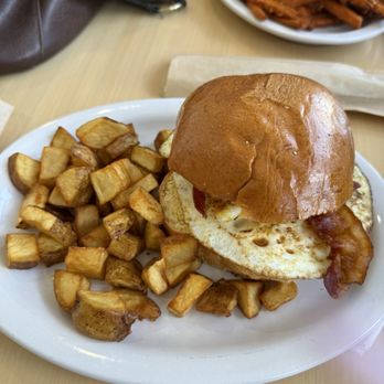 Scratch Kitchen - Bacon and egg breakfast sandwich with potatoes - Breakfast & Brunch Near Me - Olney, Maryland