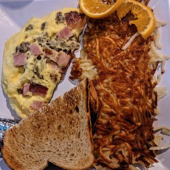 Scramble, a breakfast & lunch joint - meatlovers omlette - Breakfast & Brunch Near Me - Tempe, Arizona
