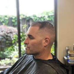 Franks Barbershop fades& shaves - Mid skin fade shear work on top!