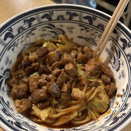 Pork belly dry noodles Pork belly dry noodles
