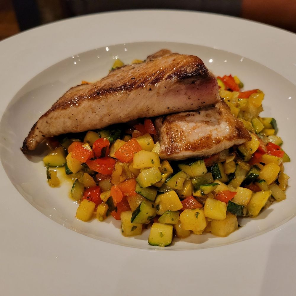 B Matthews Eatery - Mahi mahi - New American Near Me - Savannah, Georgia B Matthews Eatery - Mahi mahi - New American Near Me - Savannah, Georgia