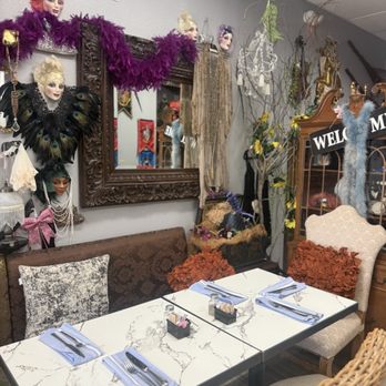 D' Coffee Bouteaque - Coffee & Tea Near Me - Palm Desert, California