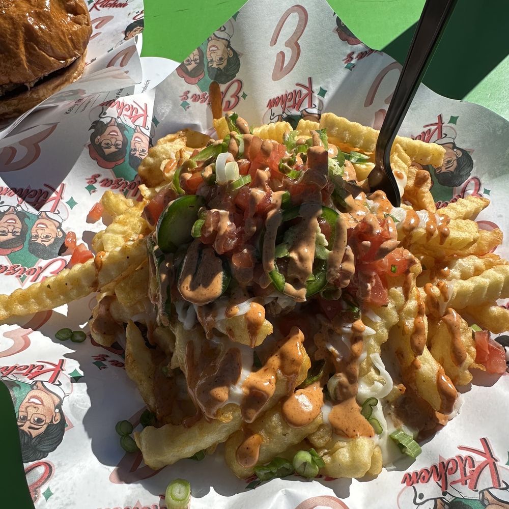 Eloisa’s Kitchen - Loaded brisket fries - Food Trucks Near Me - Dallas, Texas Eloisa’s Kitchen - Loaded brisket fries - Food Trucks Near Me - Dallas, Texas