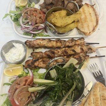 Plateia GR - Chicken souvlaki and beef gyro matter - Greek Near Me - Queens, New York Plateia GR - Chicken souvlaki and beef gyro matter - Greek Near Me - Queens, New York