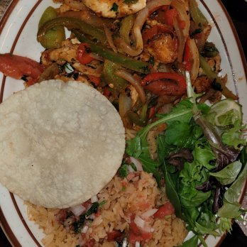 Anayas - Chicken fajitas with spanish rice green leaf and corn tortillas! Yummmmyyyy! - Mexican Near Me - Pasadena, California Anayas - Chicken fajitas with spanish rice green leaf and corn tortillas! Yummmmyyyy! - Mexican Near Me - Pasadena, California