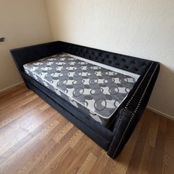 Vivian's Quality Furniture