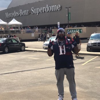 Caesars Superdome - Stadiums & Arenas Near Me - New Orleans, Louisiana Caesars Superdome - Stadiums & Arenas Near Me - New Orleans, Louisiana