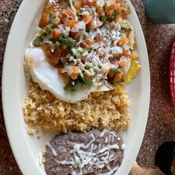 Gabby's Grill & Café - excellent breakfast - Mexican Near Me - Lost Hills, California