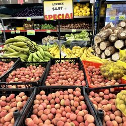 El Rio Bravo Supermarket - Lychee - very sweet but big seed