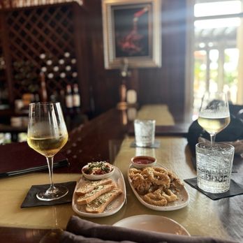 Ristorante Carmelo - Chardonnay  bruschetta, calamari - Italian Near Me - Orange Beach, Alabama