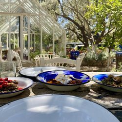 Asma Yaprağı - Lovely outdoor garden lunch