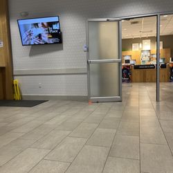 Trulieve Port Orange Dispensary - Waiting room