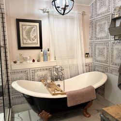 Taylor Creek Lodge - Picture of the bathroom